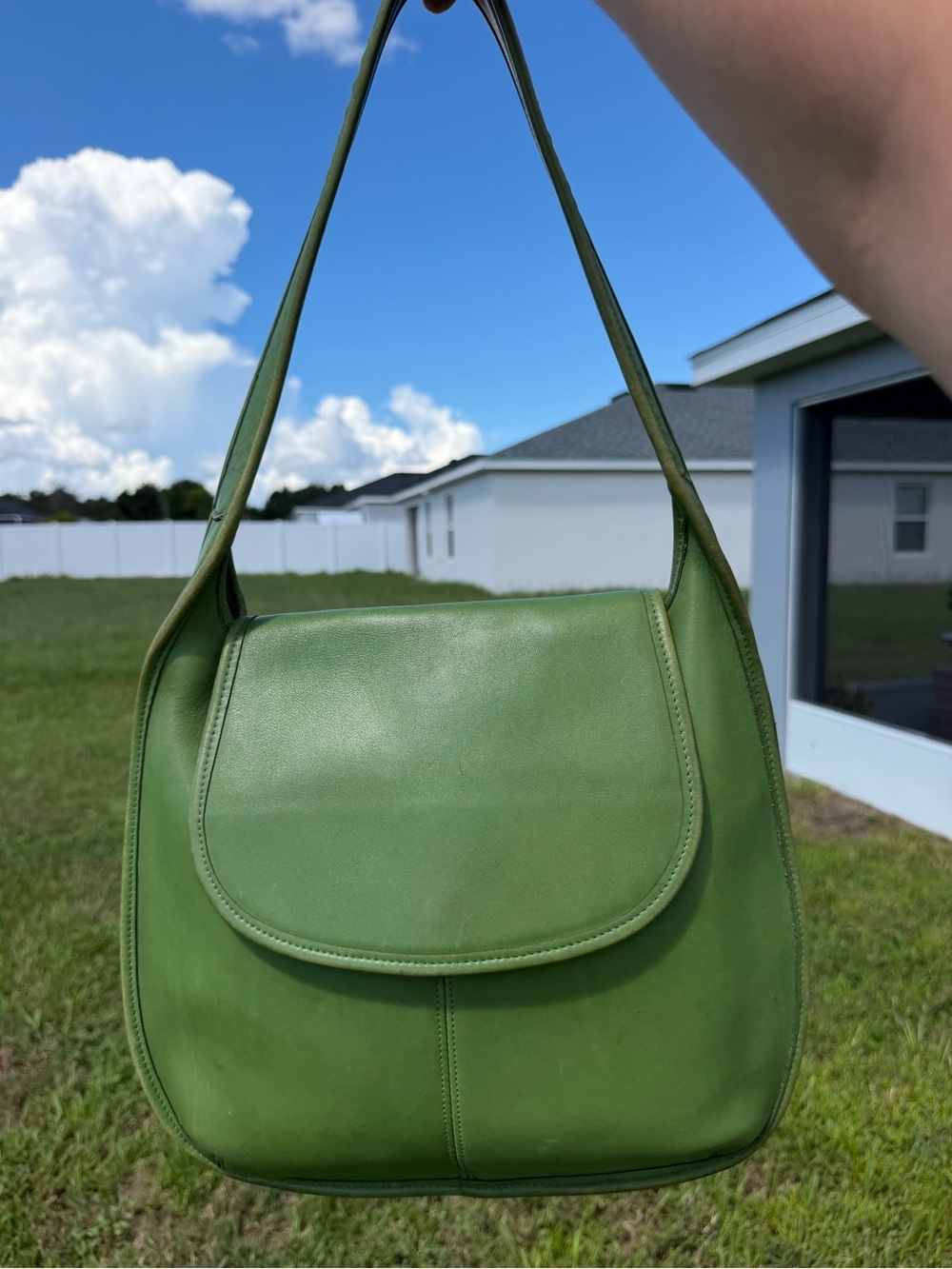 Coach Rare leaf green flap saddle style shoulder bag style 9029